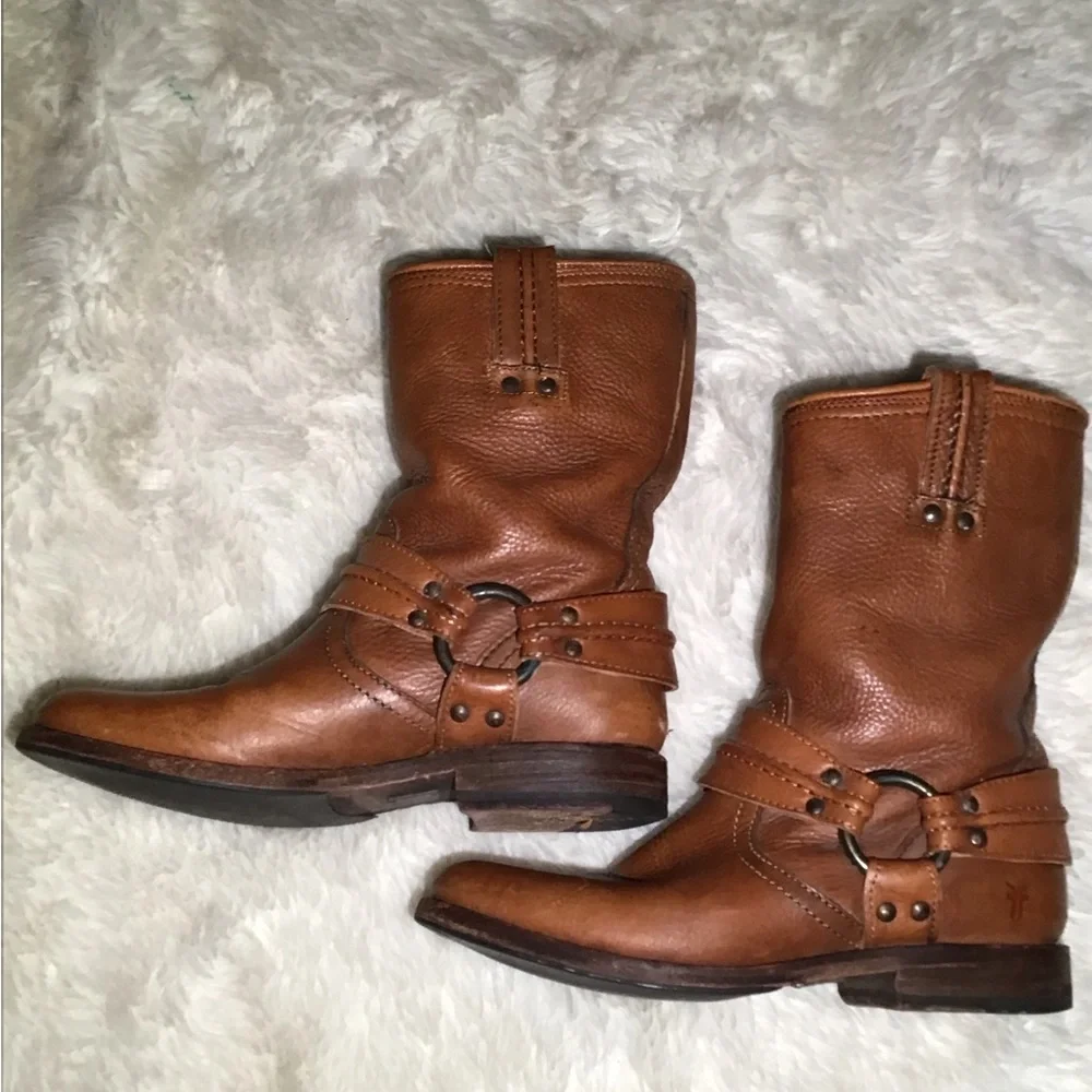 Frye brown women’s brown leather riding boots size 6